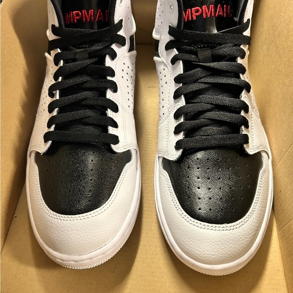 Size 9.5m, Jordan access